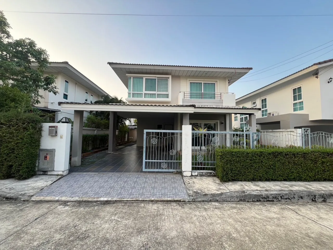 Property 1002